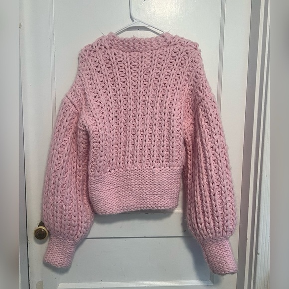 Glamorous
Ladies Chunky Knit Cardigan Size S/M TRENDING
$210 - Picture 5 of 5